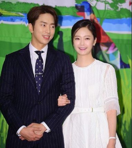 Yoon Hyun Min and Jung So-min spotted together at an event